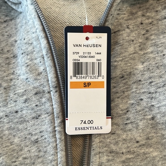 NWT IZOD grey sweat set, zip up hoodie and pants - Picture 4 of 8